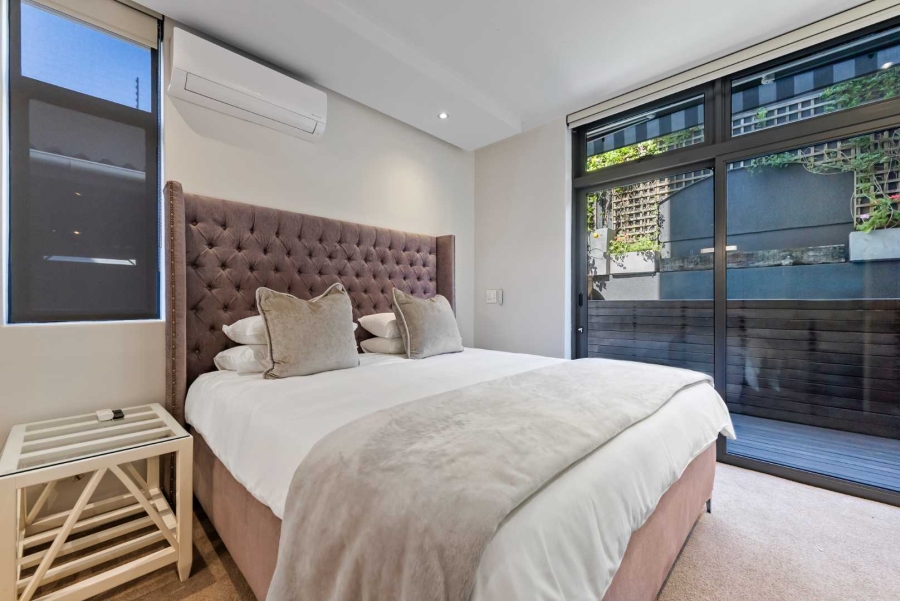 2 Bedroom Property for Sale in Green Point Western Cape